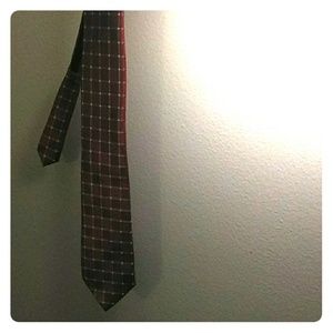 George Tie